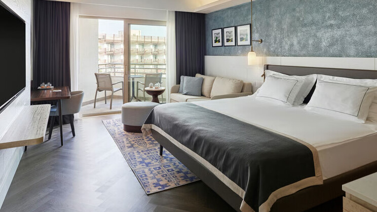 Deluxe Room Side View	